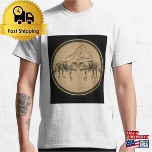 Wolves In Black Full Moon Classic T-Shirt